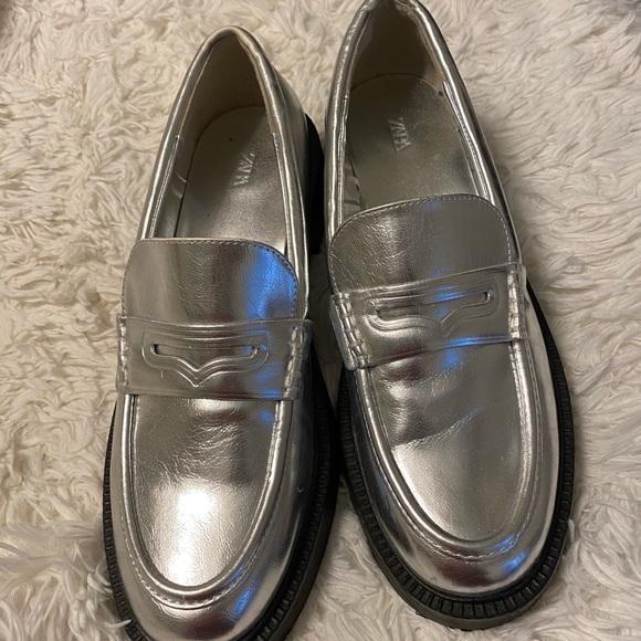 Silver loafers from Zara size 40 - Picture 7 of 7